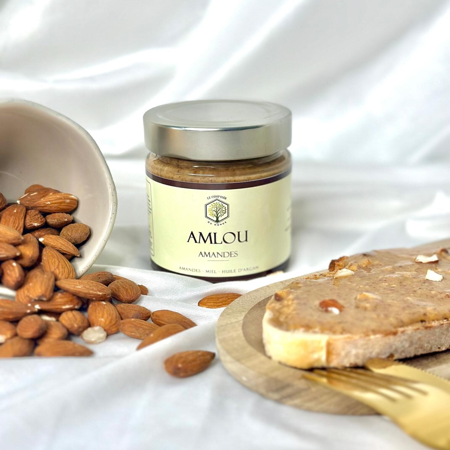 Pot d’amlou artisanal aux amandes grillées du Maroc, à base d’huile d’argan et de miel naturel
